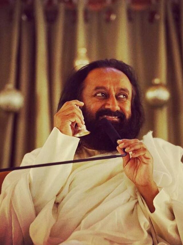 12 Gurudev Quotes on Yoga & Meditation